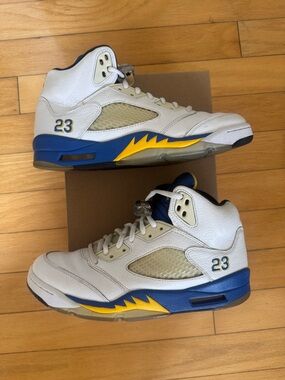 Jordan 5 Laney (2013)